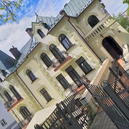 Pensjonat Zamek Derslawa Busko-Zdroj Bagian luar foto